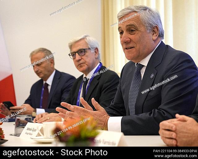 04 November 2022, North Rhine-Westphalia, Münster: U.S. Secretary of State Blinken (not pictured) speaks during his meeting with Antonio Tajani of Italy during...