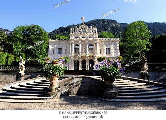 Linderhof Palace, castle of Bavarian King Ludwig II, Graswangtal valley, Oberammergau, Ammergau Alps, Upper Bavaria, Bavaria, Germany, Europe