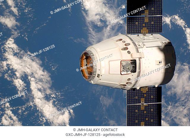 SpaceX Dragon commercial cargo craft approaches the International Space Station on May 25, 2012 for grapple and berthing