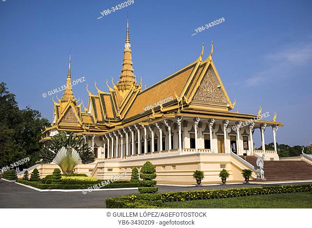 Royal Palace or the Temple of the Emerald Buddha in Phnom Penh, Cambodia