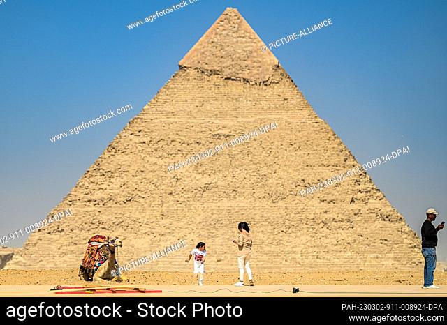 02 March 2023, Egypt, Giza: A general view of King Khafre's Pyramid. Photo: Sayed Hassan/dpa. - Giza/Egypt