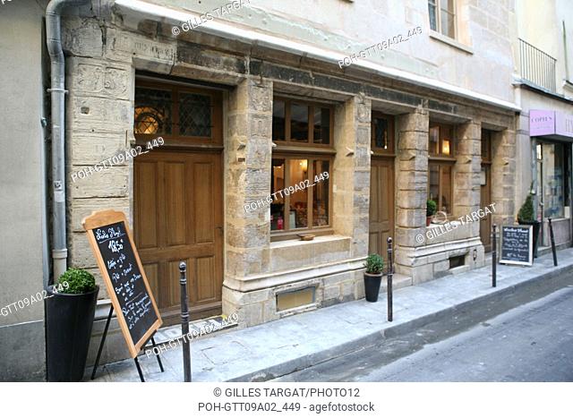 tourism, France, paris 3rd arrondissement, oldest house in paris, 51 rue montmorency, street, house of alchemist nicolas flamel, restaurant Photo Gilles Targat
