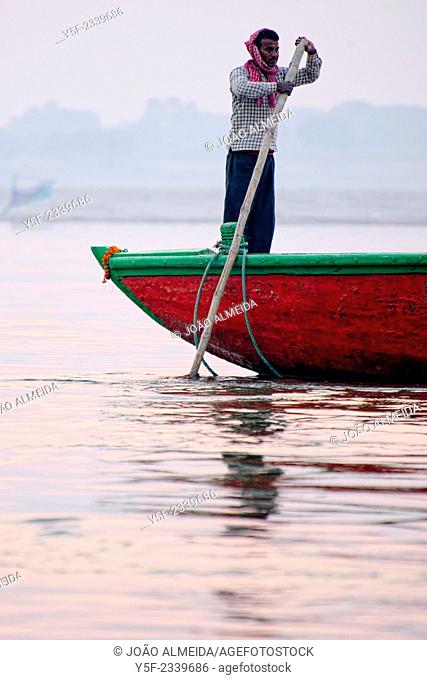 The boatmen that row the boats along the ghats of Varanasi