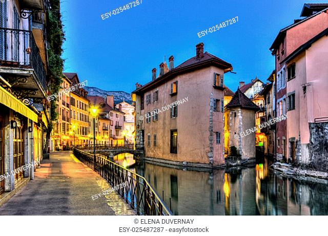 Palais de l&#39;Ile jail and canal in Annecy old city by night, France, HDR
