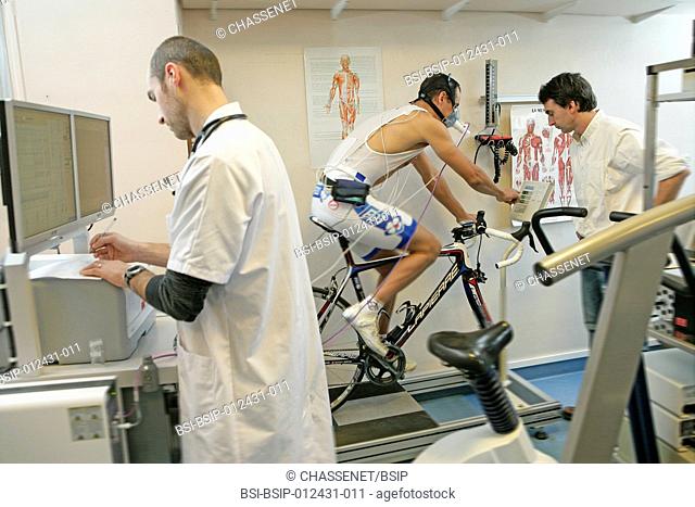 Photo essay at Rouen hospital, France. Sports medecine department. Medical exam with stress test to measure the quantity of oxygene VO2 consumed by the patient