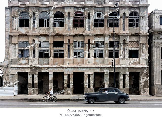Cuba, Havana, Malecon, facade, dilapidated, classic car