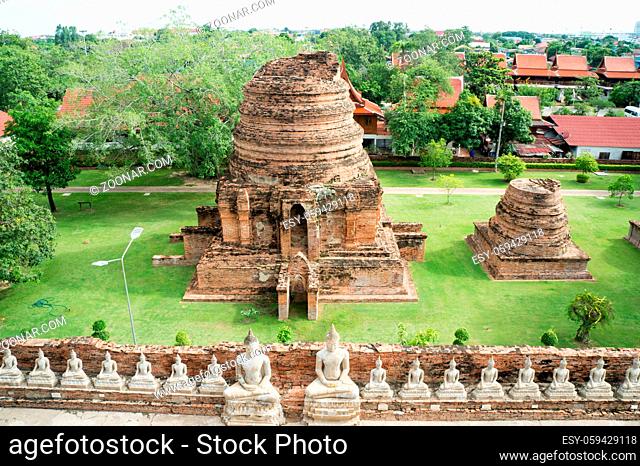 Visit to the temple complex Watyaichainongkhol in Ayutthaya