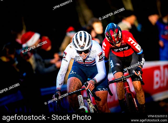 British Zoe Backstedt pictured in action during the women's elite race at the World Cup cyclocross cycling event in Namur, Belgium