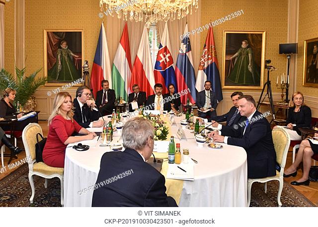 Presidents round the table, CW from front: Czech Milos Zeman, Slovak Zuzana Caputova, Serbian Aleksandar Vucic, Hungarian Janos Ader