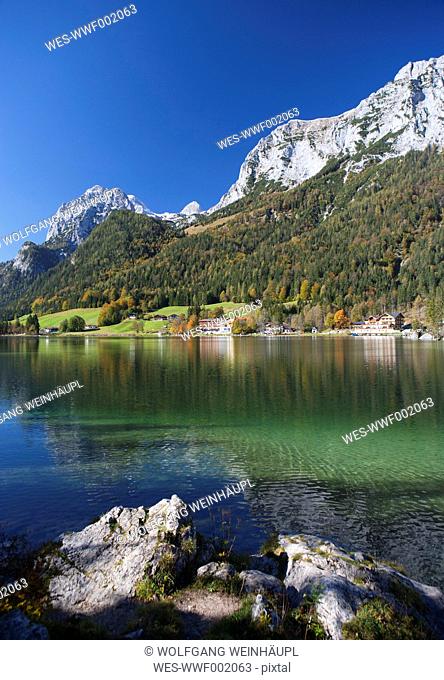 Germany, Bavaria, Ramsau, View of Reitertalpe mountain with Hintersee lake