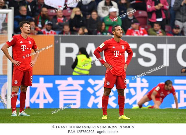 Bayern player, disappointment, frustrated, disappointed, frustrated, dejected, v.re: Javi (Javier) MARTINEZ (FC Bayern Munich), Thiago ALCANTARA (FCB)