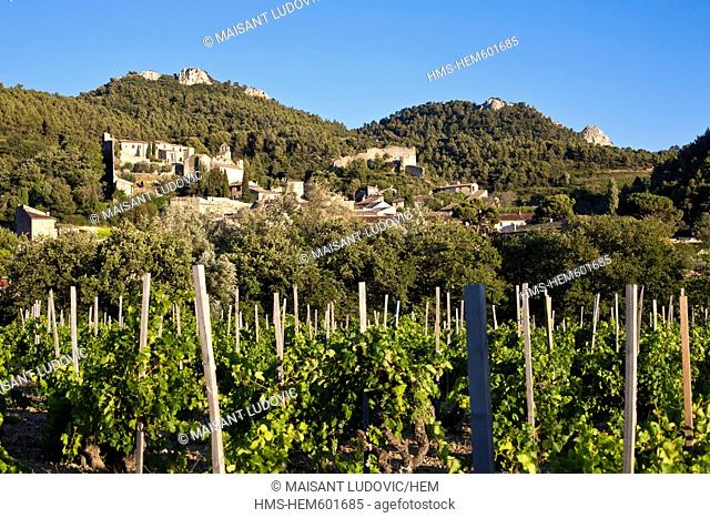 France, Vaucluse, Baronnies mountains, Gigondas at the foot of the Dentelles de Montmirail, a region which produces a famous AOC wine