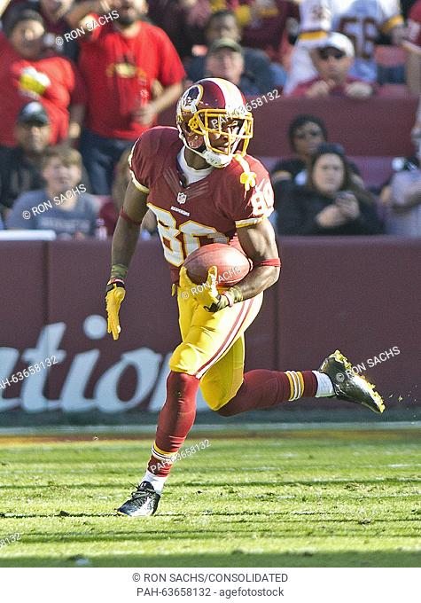 Washington Redskins wide receiver Jamison Crowder (80) carries the ball after making a catch in the second quarter of the game against the New Orleans Saints at...