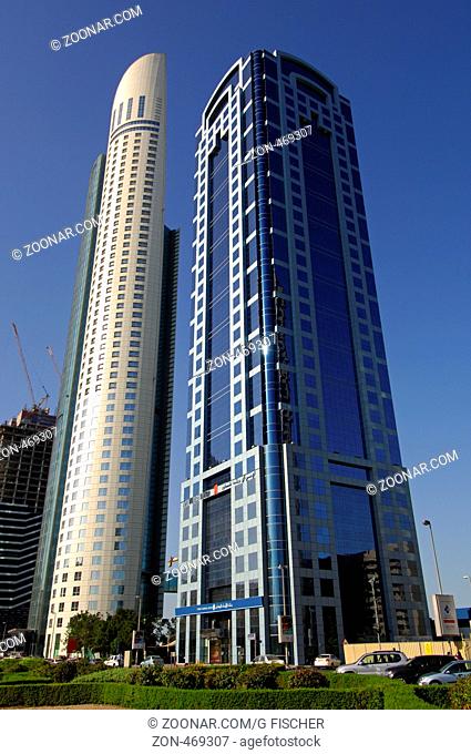 v.l.n.r. Park Place Tower, API World Tower, Sheikh Zayed Road, Dubai, Vereinigte Arabische Emirate / f.l.t.r..Park Place Tower, API World Tower