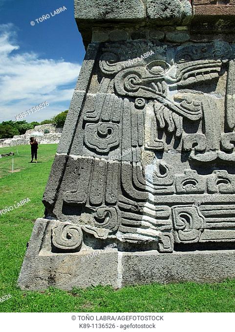 Pirámide de Quetzalcoatl. Xochicalco archaelogical site. Mexico