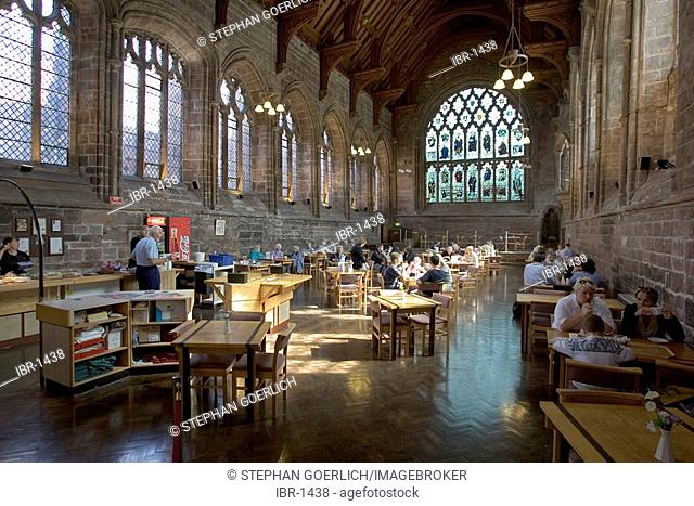 Chester, GBR, 23. Aug. 2005 - The Refectory Restaurant inside the Chester cathedral