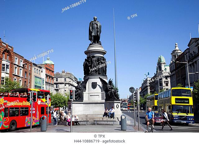 Republic of Ireland, Dublin, O'Connell Street, The O'Connell Monument