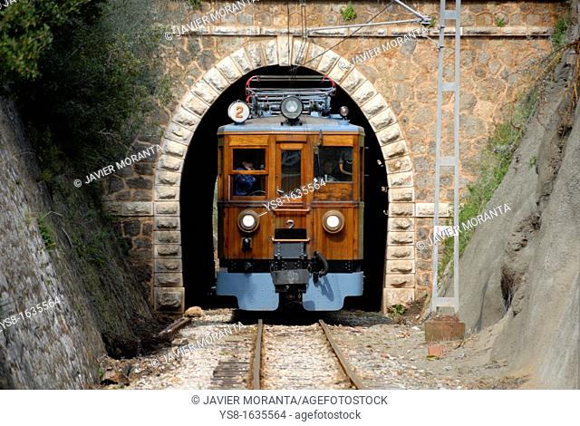 Europe, Spain, Mediterranean Sea, Balearic Islands, Mallorca, Soller, Soller Railway viewed from the front out of a tunnel on its way