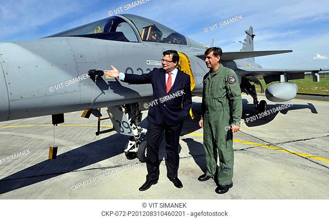 Czech defence minister Alexandr Vondra left visited Czech pilots at the Air base in Siauliai, Lithuania on August 31, 2012 Czech pilots will patrol airspace of...