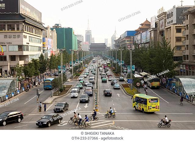 Streetscape on South Avenue, Xian, China