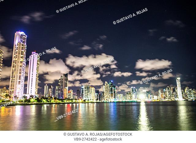 Panama Skyline Waterfront av balboa