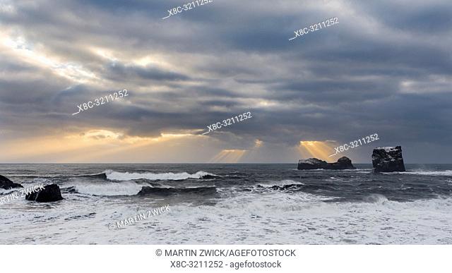 The coast of the north atlantic near Vik y Myrdal during winter. Storm at Dyrholaey. Europe, Northern Europe, Scandinavia, Iceland, February