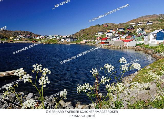 Settlement near Hammerfest, Finnmark, Northeastern Norway, Norway, Scandinavia, Europe