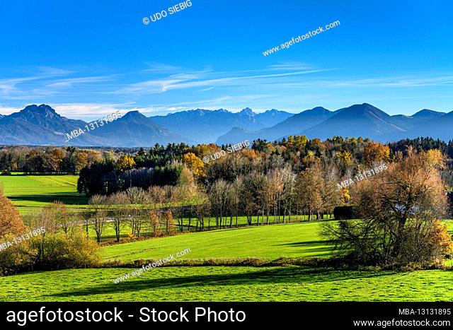 Germany, Bavaria, Upper Bavaria, district of Rosenheim, Bad Aibling, district Haslach, view over the Mangfal level towards Heuberg, Kranzhorn