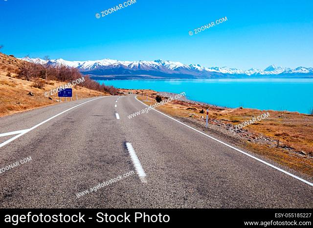 Roads and driving around Lake Pukaki on a clear sunny spring day in New Zealand