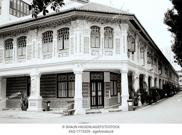 Traditional Peranakan, or Baba-Nonya, style shophouses in Singapore in Southeast Asia Far East. Peranakan is a Malay word that refers to the descendants of the...