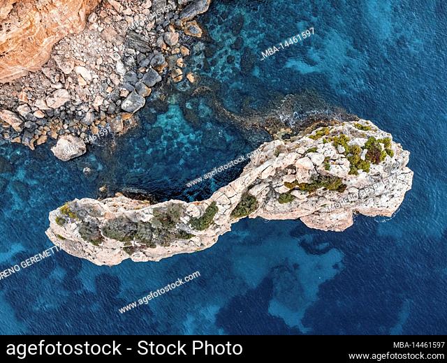 Spain, Balearic islands, Mallorca, Santanyi. Es Pontas or Mirador Es Pontas, a natural arch of rock next to the cliffs in the south east coast