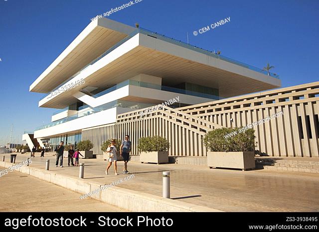 Peoople walking around the Veles e Vents, building by David Chipperfield, Port Americas Cup, Valencia, Spain, Europe