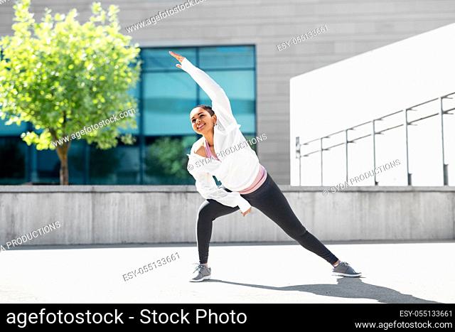 african american woman doing sports outdoors