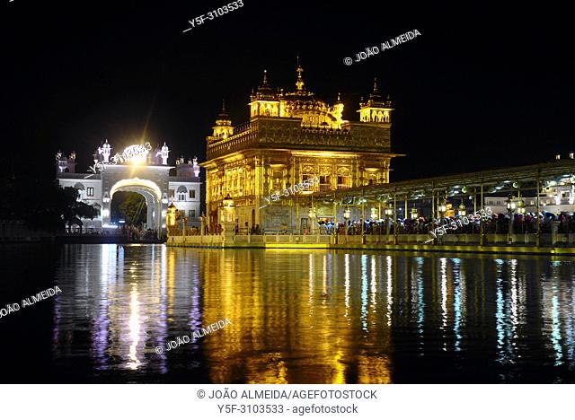 The sanctum of Sri Harmandir Sahib , fully coverd in gold foil, fully lit at night