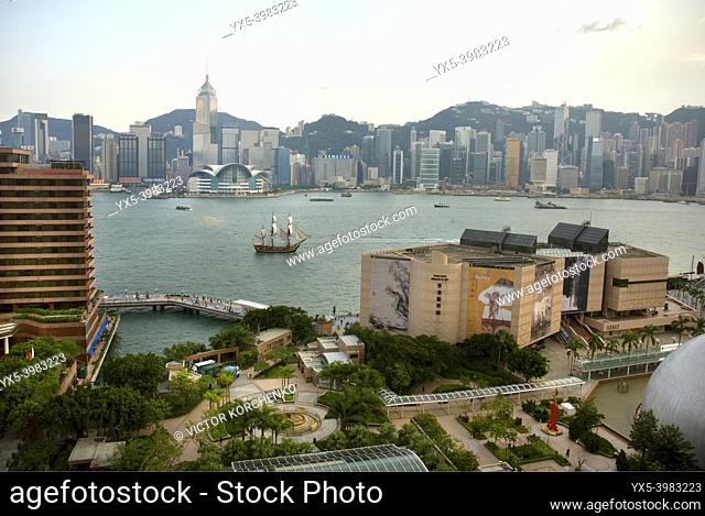 Victoria harbour, Convention Centre and Cultural Centre, Hong Kong