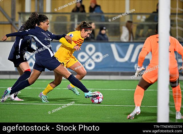 Rosengard's Isabella Bryld Obaze stops Barcelona's Mariona Caldentey attack during the UEFA Women's Champions League group A soccer match between FC Rosengard...