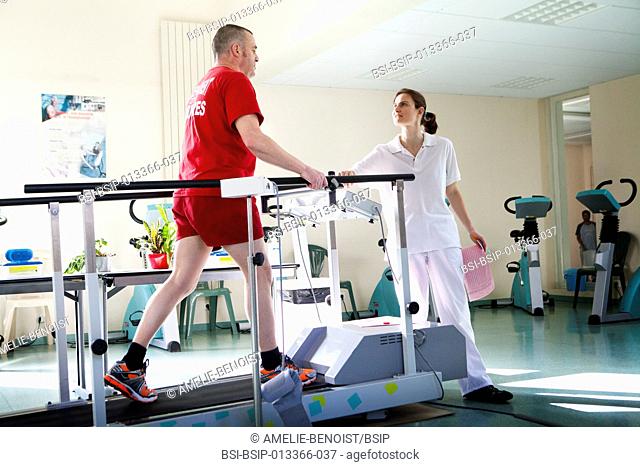 Reportage in the Les Grands Prés cardiac rehabilitation centre in Villeneuve Saint Denis, France. Cardiac stress rehabilitation monitored by a team of...