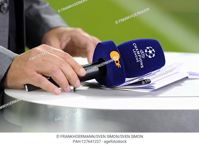Champions League Final from 2021 back on ZDF in Free TV. Archive photo; Iconfoto, ZDF microphone with inscription Champions League in the hand of a reporter