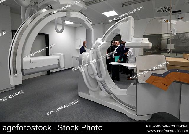 02 June 2022, Mecklenburg-Western Pomerania, Rostock: After the ceremonial inauguration of the University Emergency Center of the University Medical Center...
