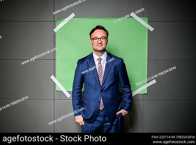 10 January 2022, Berlin: Oliver Luksic (FDP), Parliamentary State Secretary to the Federal Minister for Digital Affairs and Transport