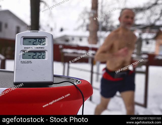 The fastest half marathon (21, 1 km) ran while barefoot on ice or snow is 1 hr 36 min by Czech Josef Salek dressed only in shorts in Pelhrimov, Czech Republic