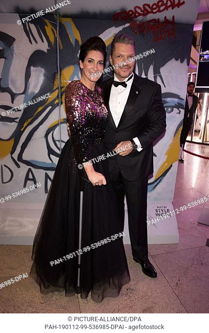 12 January 2019, Berlin: Actor Hardy Krüger Jr. and his wife Alice come to the Berlin Press Ball. The Presseball Berlin, the oldest ball in the world