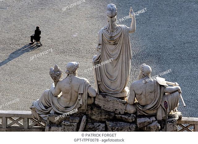 STATUES ON THE PIAZZA DEL POPOLO PEOPLE'S SQUARE ROME, ITALY