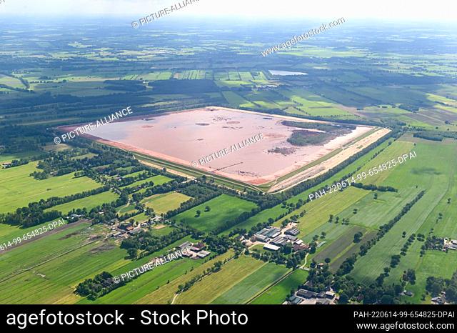 09 June 2022, Lower Saxony, Stade: The site of the red mud landfill of the Stade alumina works. The red sludge is a waste product generated during the...