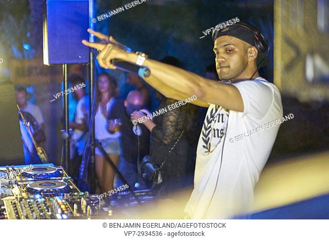 DJ Artistic Raw playing at Starbeach Beach Party on 04. September 2017