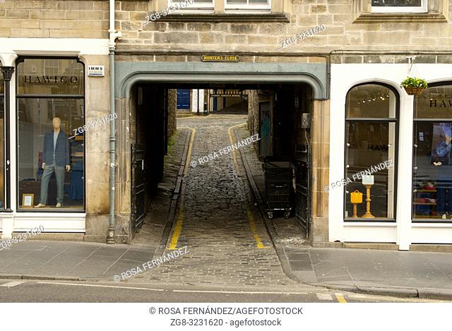 Entrance to Hunter's Close, Grassmarket Square, Old Town, Edinburgh, Scotland, United Kingdom