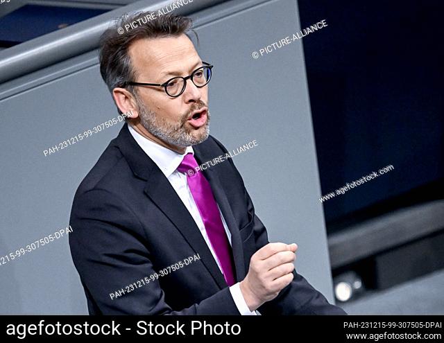 14 December 2023, Berlin: Otto Fricke (FDP) speaks in the Bundestag during the debate on the supplementary budget 2023. Photo: Britta Pedersen/dpa