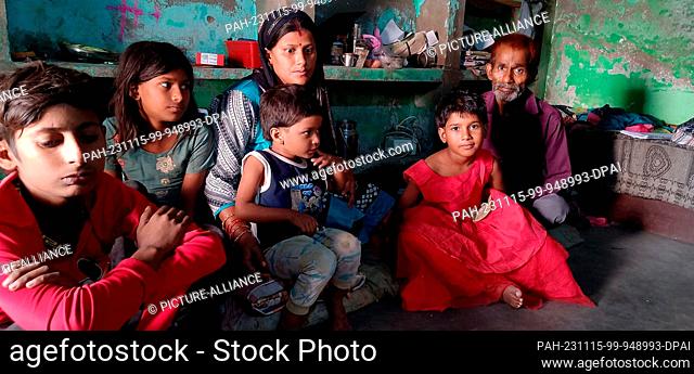 PRODUCTION - 02 October 2023, India, Neu-Delhi: Sher Singh and his family of six live in a small room on the outskirts of Delhi