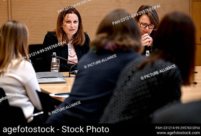 14 December 2023, Berlin: Miki Roitman (l), journalist and Israeli women's rights activist, meets with members of the Bundestag to discuss Israeli women as...