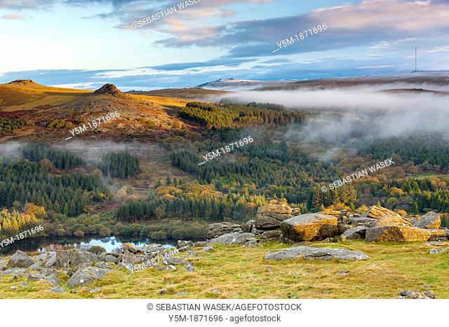 View over Burrator Reservoir towards Sharpitor and Leather Tor from Sheeps Tor in the Dartmoor National Park, Devon, England, UK, Europe